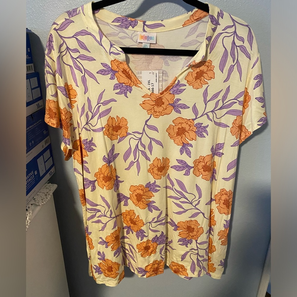 Brand New LulaRoe Layla Tee Shirt